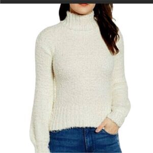 Ladies Ten Sixty Sherman Eyelash Chenille Ivory Sweater Size‎ Medium